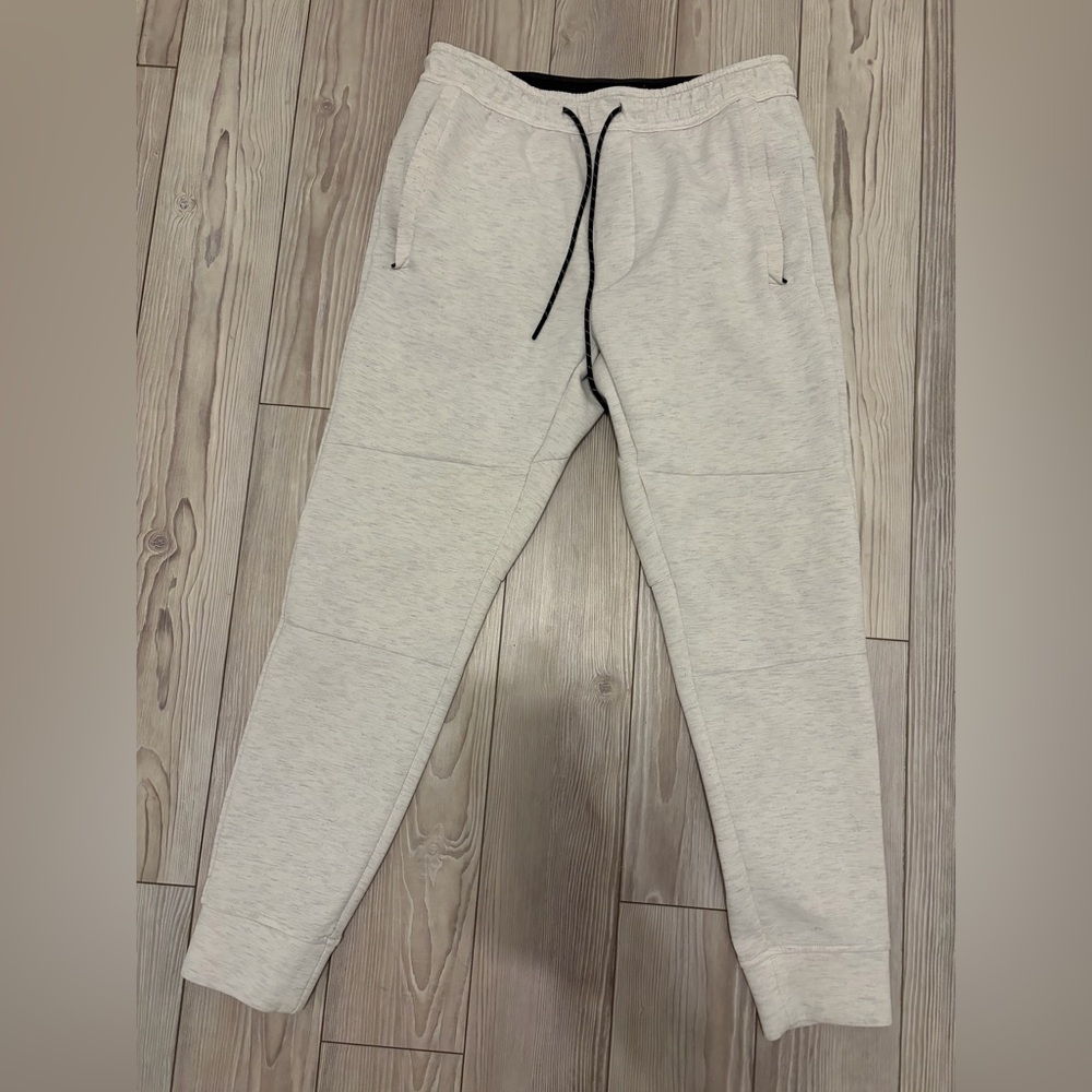 American Eagle 24/7 Joggers